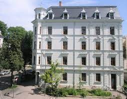 Wohnung die wohnung hat 30qm und ist perfekt aufgeteilt. 7 Zimmer Wohnung Zu Vermieten 86159 Augsburg Mapio Net