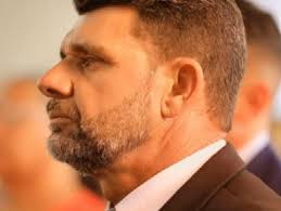 URUTAÍ🚔| Estagiária denuncia Presidente da Câmara de Urutaí por estupro O  presidente da Câmara Municipal de Urutaí, Éder Alberto Jorge Pimenta (MDB),  de 50 anos, foi denunciado por estupro. A vítima, uma