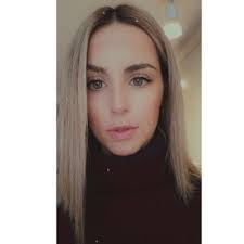 Emma Reardon's Instagram, Twitter & Facebook