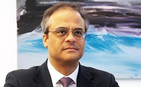 Revolving Doors: Signature Litigation launches in Paris while Kirkland and  Mishcon make City moves