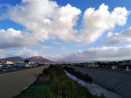 La otra tijuana cartolandia carece de ropa,comida y trabajo, el frío ahí es intenso. Rio Tijuana Wikipedia La Enciclopedia Libre