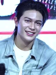 coi cái mặt ẻm dui kìa 🥹🤏🏻 #williamest #williamjkp #est_rvp  #rockat1stsightxwilliam #lynhviolet