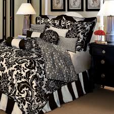 Our grey bedspreads and cream bedspreads are ideal for the more modern, subtle and natural look in your bedroom. Black And White Damask Duvet Cover Ideas On Foter