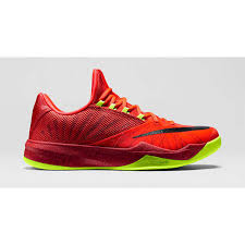 A quick look on the new harden stepback shoes! What Pros Wear James Harden S Nike Run The One Shoes What Pros Wear