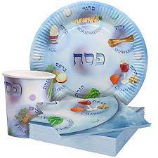 Lihat ide lainnya tentang interior, desain interior, furnitur ruang keluarga. 25 Unique Passover Decorations Supplies Table Setting Ideas For Pesach 2020 Amen V Amen