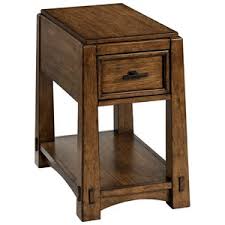 Add style to your home, with pieces that add to your decor while providing hidden storage. Broyhill Furniture Winslow Park 1 Drawer Chairside Table With Usb Connectivity Find Your Furniture End Tables