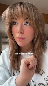 Jackie Gasper's Instagram, Twitter & Facebook