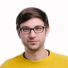 CDC director resigns over investments