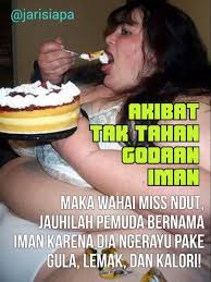 Cerita lucu banget ini juga tentunya cocok sebagai hadiah kepada para pembaca yang jauh atau sanak familiy maupun pacar khayalan kalian. Ktawa Com Meme Lucu Akibat Tak Tahan Godaan Iman Maka Wahai Miss Ndut Jauhilah Pemuda Bernama Iman Karena Dia Ngerayu Pake Gula Lemak Dan K Lucu Meme Lucu Meme