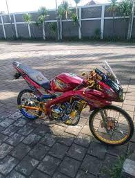 Lha piye cak….ninja 250 karbu malah berubah menjadi vixion, opo ra kenthir jal…. Vijar Vixion Ft Ninja Viral Facebook