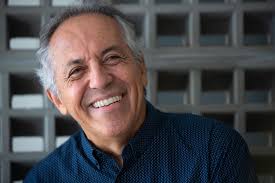 Antonio Gomes Neto lança 'Aurora' em show gratuito em BH