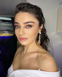 Yerli miranda kerr , ayça ayşin turan. Ayca Aysin Turan S Instagram Profile Post In 2021 Turkish Actors Famous Women Women