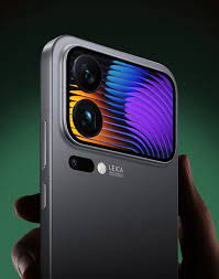 It's officially confirmed: Xiaomi 17 Pro and 17 Pro Max will bring the  revolutionary "Magic Back Screen". The cameras are supposed to surpass even  the iPhone 17s - Xiaomi Planet