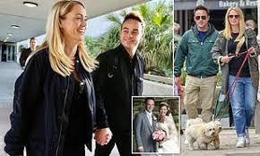 Ant mcpartlin is a popular english television presenter, producer, and actor. Ovtk1taxqoryfm