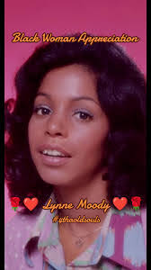 Lynn Wei's Instagram, Twitter & Facebook