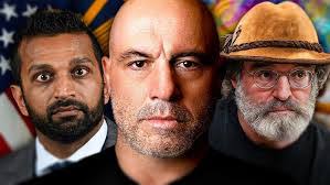 Courtney Dyar's Instagram, Twitter & Facebook