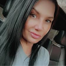 Tabatha Mann's Instagram, Twitter & Facebook