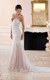 Old Hollywood Glamour Wedding Dress With Long Train Stella York Hollywood Glamour Wedding Glamourous Wedding Dress Wedding Dresses Satin