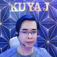 Shawn Brock putting Big John thru his paces, a stunning widebody padauk  D-28 I built for my buddy Dale Owen. This guitar does everything you want a  good dread to do, and