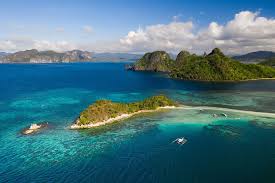 This island is in el nido. Snake Island Sandbar In El Nido Palawan Journey Era