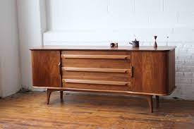 Restored Mid Century Modern Curved Front Walnut Credenza By United Furniture Mid Century Modern Credenza Walnut Furniture Funky Furniture