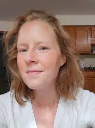 Who remembers Constance Carrol make up? I used love getting this from a  stall at my local market 🤣