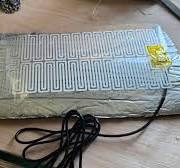 What kind of heating pads are suitable for lithium batteries?