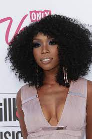 When your hair is too long to count as a pixie cut, yet too short to earn you a spot in the guinness world records book, you're in the ideal zone for trying out virtually every single hairstyle in existence. 20 Medium Natural Hairstyles For Bright And Stylish Ladies