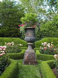 Pin By Dale Vanv On Gardening Beautiful Gardens Formal Garden Design Formal Gardens