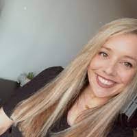 Jane Creek's Instagram, Twitter & Facebook