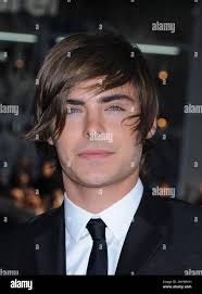 Zac Efron à la première « 17 Again » de Los Angeles au Grauman's Chinese  Theatre, Hollywood, États-Unis Photo Stock