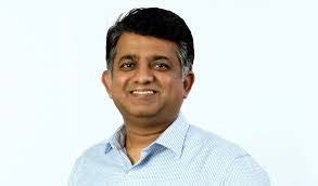 Abhishek Goel's Instagram, Twitter & Facebook