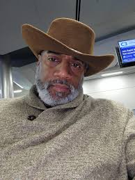 Early 6am flight back to Chicago....next show