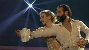 His dance partner became tatjana kuschill in 2007. Let S Dance Julia Dietze Und Massimo Sinato Zeigen Einen Gefuhlvollen Wiener Walzer Zu Love Hurts Hier Gibt S Den Tanz Im Video Http Www Rtl De Videos Julia Dietze Massimo Sinato Tanzen Einen Walzer 894054 Html Facebook