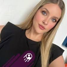 Tina Specht's Instagram, Twitter & Facebook