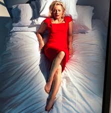 Cougar dating is the talk dating the town and a positive way of revisiting casual dating with cougar review and around 40 years of age. Karen 53 Explains Why She S Using Online Dating Apps To Seek Out Hunky Younger Men