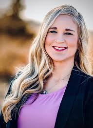 Please Welcome Kim Hamm to Team Moxy❗️👏 Kim grew up in Elk City; her  parents are Danny McClure and Sandra McClure. She has lived in Western  Oklahoma her entire life and graduated