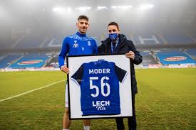 Jakub moder otrzymał powołanie do reprezentacji polski! Jakub Moder Zegna Sie Z Lechem Poznan Gra W Tym Klubie To Bylo Moje Marzenie Poznan Eska Pl