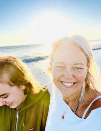 What short-term sublet options are available