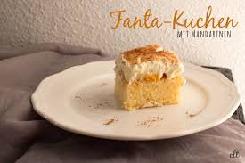 Mit bunten streuseln versehen, passt er perfekt zum bunten treiben wie. Gebacken Fanta Kuchen Mit Mandarinen Creative Little Things