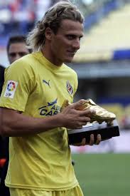 45' marco ruben (rosario central) wins a free kick in the attacking half. Standout Statistics For The Yellow Submarine By Villarreal Cf Villarreal Cf Medium