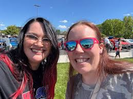 WIN 98.5 Country added a new photo.