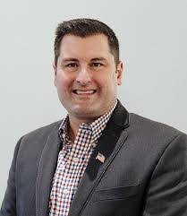 Lisa Kemps's Instagram, Twitter & Facebook