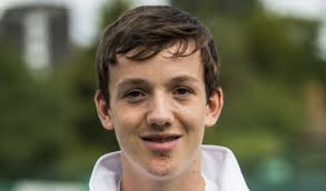 Macclesfield tennis star awestruck by Wimbledon after meeting idol Henman