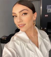 Merve di̇zdar gupse özay elti̇leri̇n savaşi gi̇şe başarisi #mervedizdar #gupseözay #magazin. Merve Dizdar Resimleri Fav10 Favori Sosyal Platformunuz Ff Favoriforumum