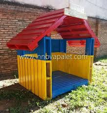 Playhouse Casita En Europaletten Games En 2020 Avec Images Maison Pour Enfants Palettes Jardin Pour Enfants