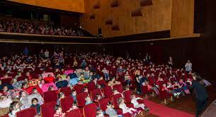 L'opéra comique lance sa deuxième campagne de financement participatif grandir sur scène pour soutenir le retour sur scène des enfants de la maitrise populaire du 3 mars au 30 avril 2021. Opera Comica Pentru Copii Program