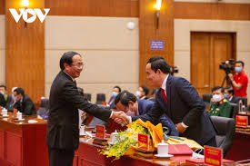 Sáng 4/5, thành ủy hải phòng tổ chức hội nghị triển khai quyết định của bộ chính trị về công tác cán bộ. 0n7ai6l4vmypwm