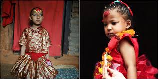 Abbandona casa e famiglia e. Kumari Le Bambine Dee Fino Al Primo Mestruo E La Maledizione Di Chi Le Ama Roba Da Donne