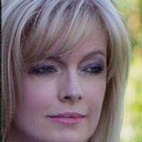 Kelly Marconi's Instagram, Twitter & Facebook